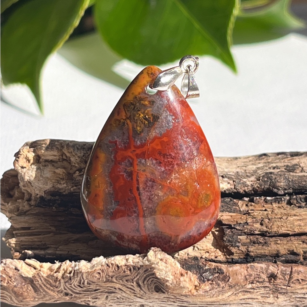 Sterling silver‎ red agate pendant 2030
